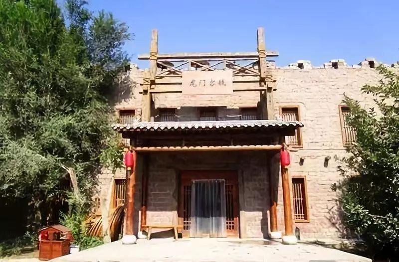 越过篱笆